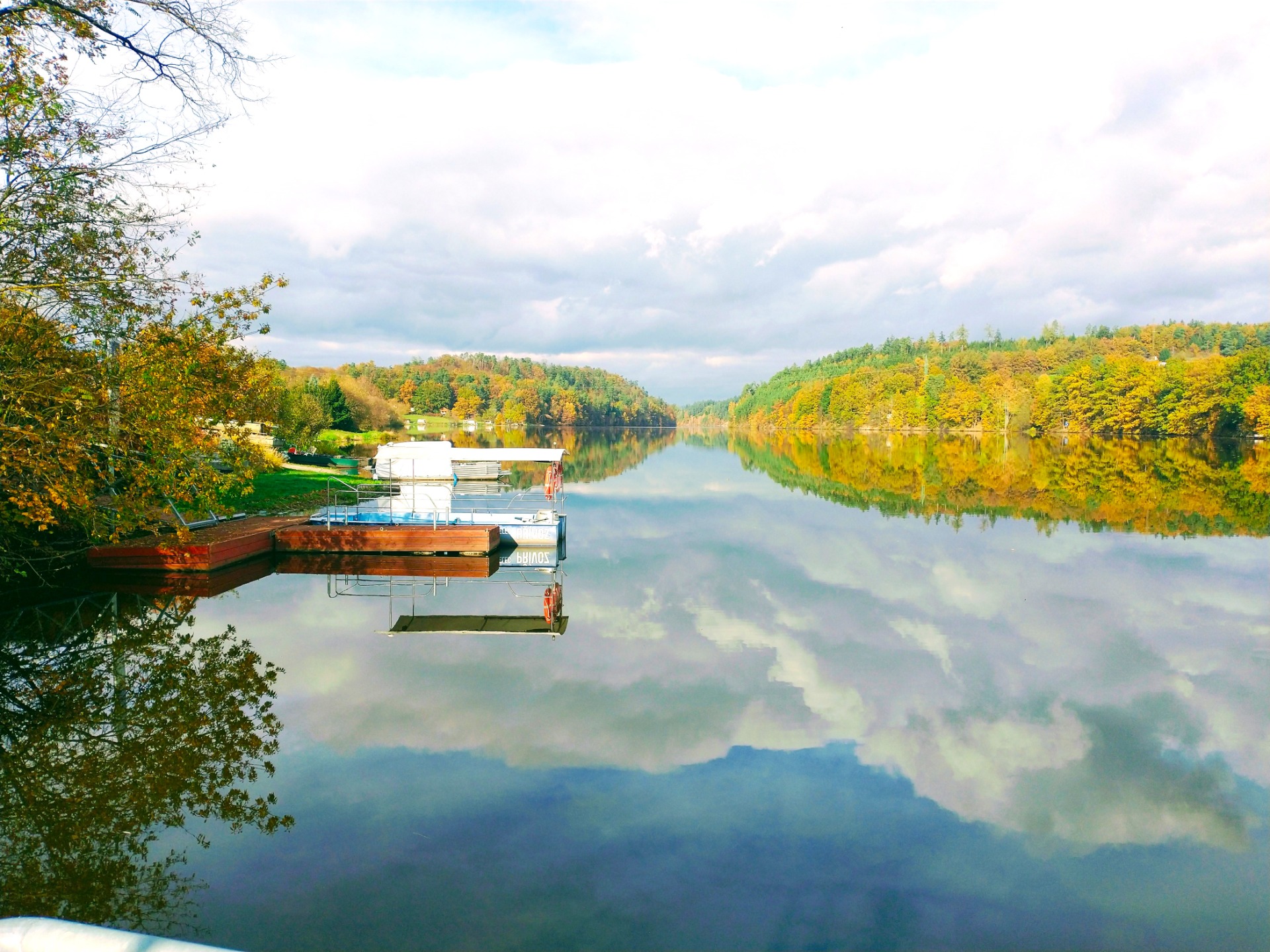 Pohled na přístav na Purkarci